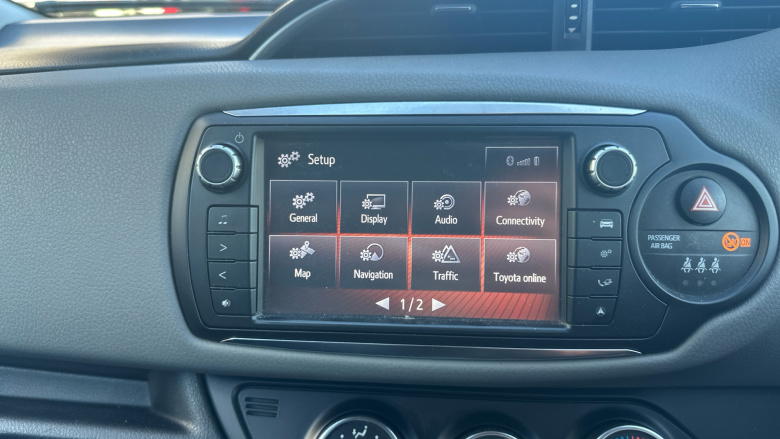 Toyota Yaris 1.33 VVT-i Icon 5dr Petrol Hatchback